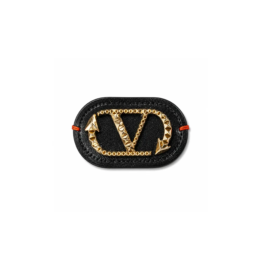 custom‑garment‑metal-leather-labels-46.jpg